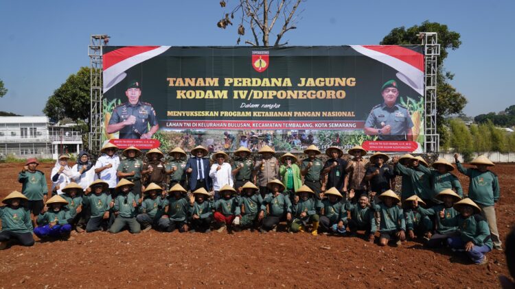Kapolda Jateng Bersama Pangdam IV Diponegoro Eratkan Kolaborasi TNI-Polri dalam Membangun Kesejahteraan