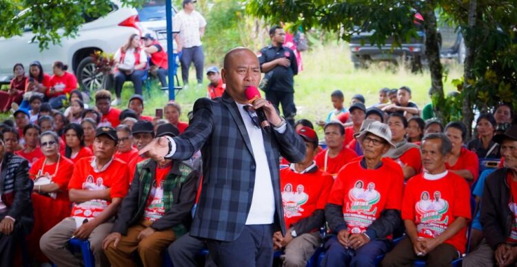 Kampanye Pilkada Taput di Desa Sitampurung, Paslon Satika-Sarlandy Janji Modernisasi UMKM dan Pembangunan Sumber Daya Manusia