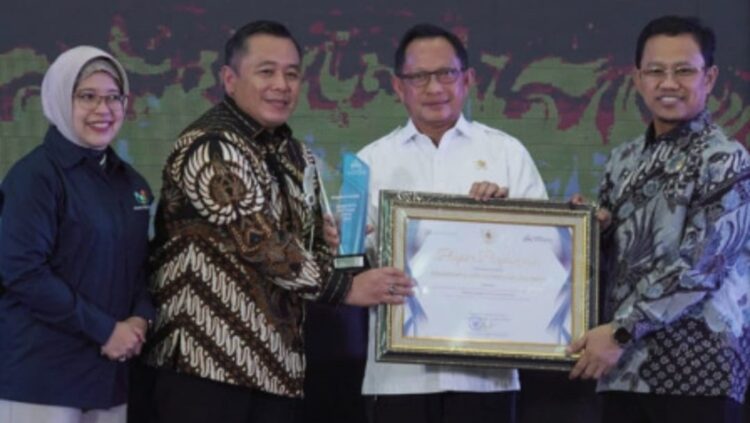 Pemprov DKI Raih Peringkat Pertama Penghargaan Anindhita Wistara Data BPS