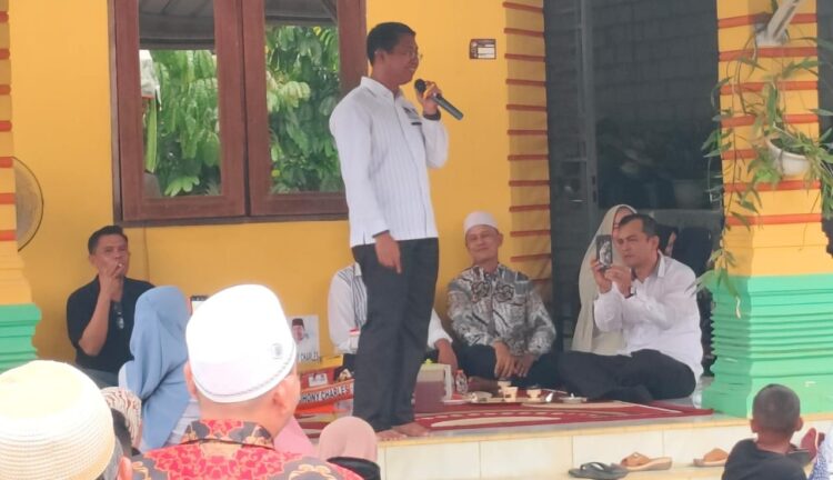 Silaturahmi Dengan Warga Paket F, Jhony Charles Disambut Antusiasme Dan Dukungan! Warga Teriaki Ganti Bupati