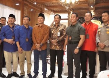 Kapolda Jateng Bersama Paslon Komitmen Jaga Pilkada 2024 Tetap Aman dan Damai