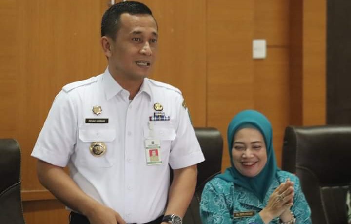Pj. Bupati Padang Lawas Utara Bersama Pj. Ketua Tim Penggerak PKK Sambut Kedatangan Tim Verifikasi STBM Award