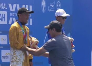 Atlet Para Renang Lutfi Afandi Raih Medali Emas di Peparnas 2024