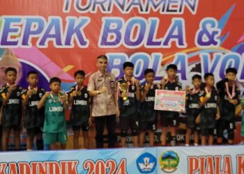 Lumbir dan Gumelar Juara Bola Voli SD Piala Kadindik Banyumas 2024