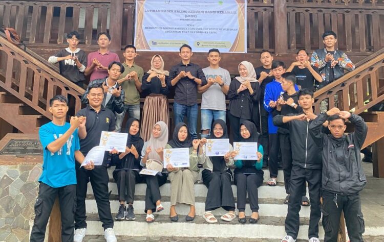 Pengkaderan LKSS Solidaritas Organisasi Mahasiswa Empat Lawang di Palembang