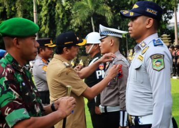 Pj Bupati Banyumas Pimpin Apel Gelar Pasukan Operasi Zebra Candi 2024