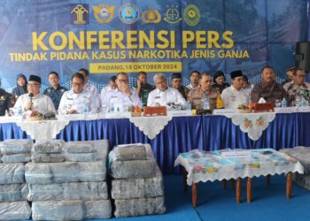 Kapolda Sumbar Hadiri Konferensi Pers Tindak Pidana Kasus Narkotika Jenis Ganja