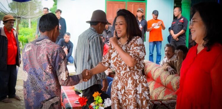 Satika-Sarlandy Minta Generasi Muda Onan Runggu Jaga Kesehatan Serta Tingkatkan Pendidikan