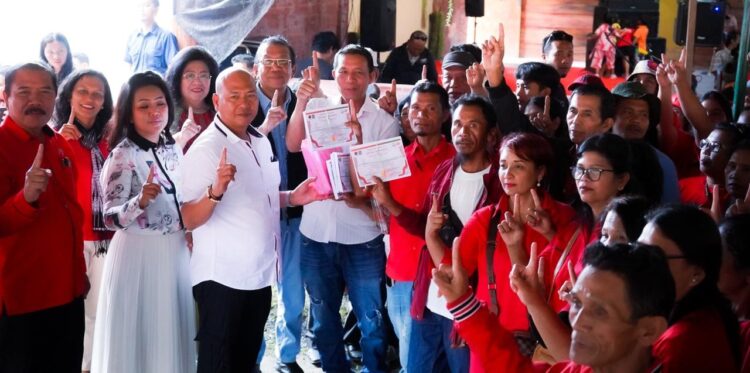 2000 an Tim Pemenangan Tingkat TPS Satika -Sarlandy se Kecamatan Siatas Barita Resmi Dilantik