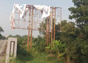 Kantor Camat Lubuk Pakam Kabupaten Deli Serdang Digeruduk Para Simpatisan., Ada Apa ?