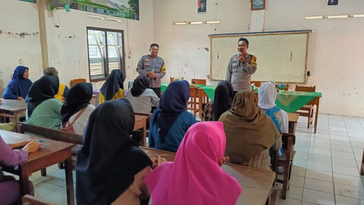 Jaga Keselamatan Di Jalan; Ayo Tertib Berlalu Lintas dalam Operasi Zebra Candi 2024 Polda Jateng