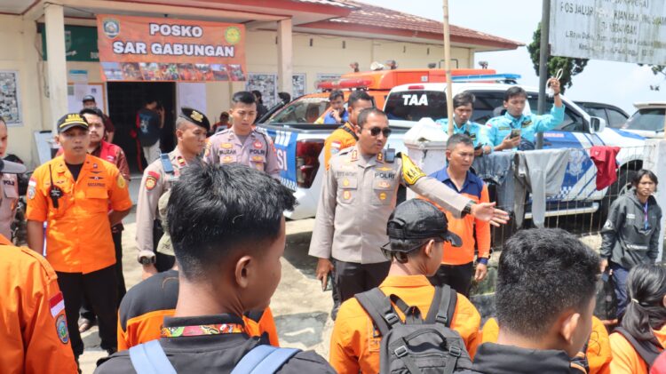 Kapolres Purbalingga Pantau Langsung Pencarian dan Evakuasi Pendaki Tersesat di Gunung Slamet