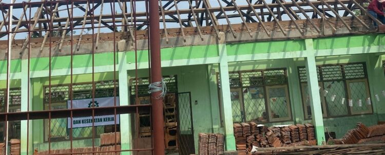 Ruang Kelas Rusak Berat, Disdik Kota Cirebon Langsung Turun Tangan, Masyarakat Apresiasi Kinerja Kepala Dinas