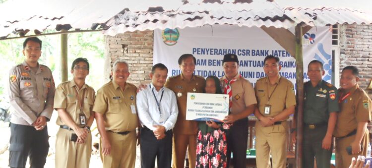 Bank Jateng Salurkan CSR Rp1 M Untuk RTLH Di Kelurahan Teluk Purwokerto Selatan