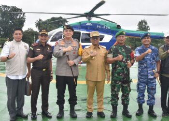 Danrem 031/WB Bersama Pj. Gubernur Dan Forkopimda Prov. Riau Tinjau TPS Pelaksanaan Pilkada Serentak