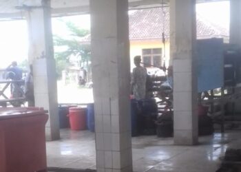 Cuaca Ekstrem 1 minggu Tempat Pelelangan Ikan Sepi