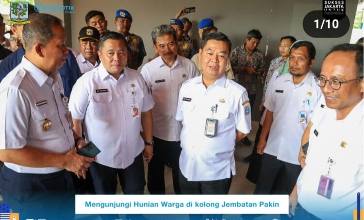 Upaya Memberikan Hunian Layak PJ Gubernur Propinsi DKI Jakarta Di Dampingi Walikota Jakut Kunjungi Warga Di kolong Jembatan Pakin Penjaringan