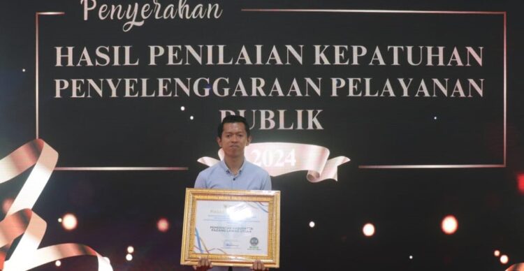 Pemkab Paluta Raih Nilai 87,8, Predikat B Zona Hijau Kualitas Tinggi Untuk Penilaian Kepatuhan Penyelenggaraan Pelayanan Publik Pemda Tahun 2024