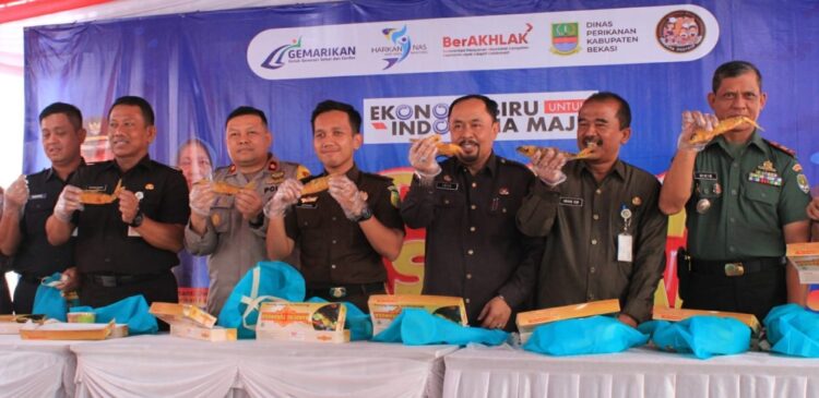Pemkab Bekasi Peringati Hari Ikan Nasional, Sekaligus Gelar Makan Serentak di 22 Kecamatan di Kabupaten Bekasi