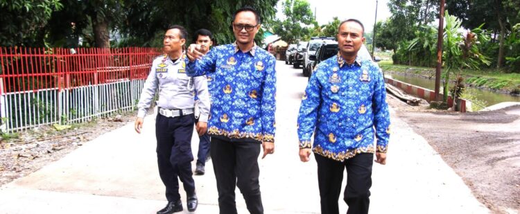 Pj. Bupati Subang Kembali Tinjau Pembangunan Jalan dan UMKM: Dorong Potensi Wisata dan Ekonomi Daerah