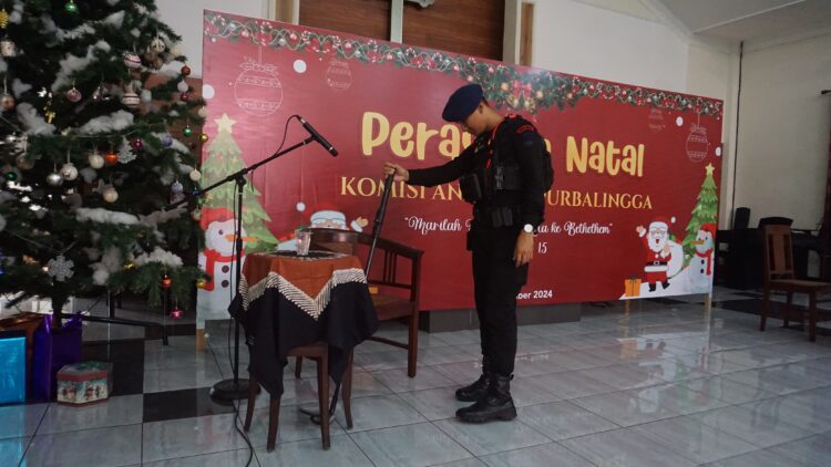 Polres PurbaIingga Datangkan Brimob untuk Sterilisasi Gereja