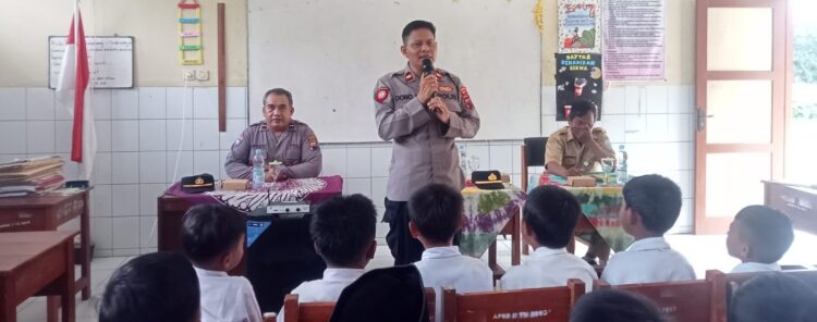 Kapolsek Bukateja Ajak Siswa Cegah Perundungan dan Kekerasan di Lingkungan Sekolah