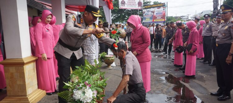 Akhir Tahun, 74 Personel Polres PurbaIingga Naik Pangkat