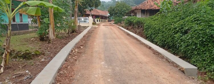 Pembangunan TPT Desa Sukahurip Tanpa Keterangan KIP ?