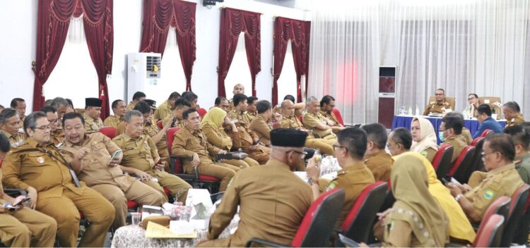 Pj. Bupati Subang Pimpin Briefing Staff, Tekankan Poin Penting Jelang Pelaksanaan Program 2025