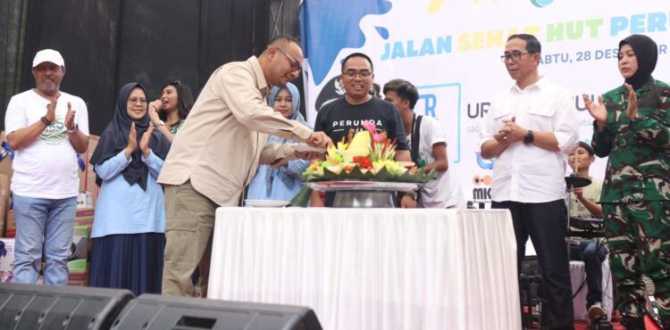 Kompak Adalah Jalan Menuju Kesuksesan, Pesan Pj. Bupati pada HUT Perumda TRS