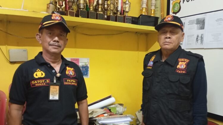 FKPM Polsek Pulogadung Peran Aktif Menciptakan Keamanan Jelang Perayaan Tahun Baru 2025 di Kelurahan Cipinang