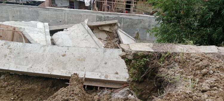 LSM Indonesia Coruption Care, Sikapi Pekerjaan Tembok Rp.2,7 M di Kecamatan Siantar Utara, Bangunan Baru 1 Bulan Tapi Sudah Amblas
