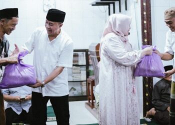 Bupati Banyumas dan Wakil, Tarling Perdana Masjid Al Iman Kebokura Sumpiuh