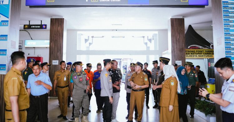 Bupati Banyumas Sadewo Tinjau Posko Persiapan Idul Fitri 1446 H/2025 M