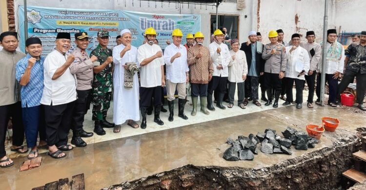 Bupati Banyumas Sadewo Lakukan Peletakan Batu Pertama Gedung Majelis Tahfidzul Quran Baitussalam