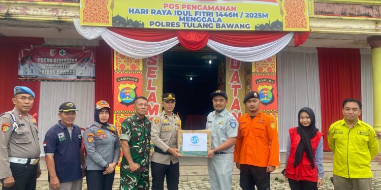 POS PAM Menggala Menerima Bingkisan Dari Jasa Raharja