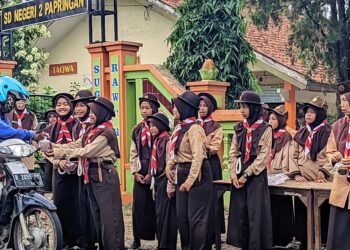 Pramuka Penggalang SDN 2 Papringan Gelar Aksi Berbagi Takjil dan Buka Puasa Bersama