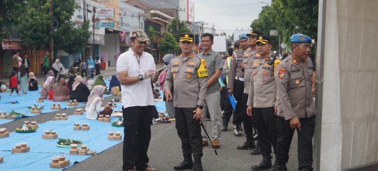 Kapolres Purbalingga Pimpin Langsung Pengamanan Big Iftar Ramadan dan Pemecahan Rekor MURI