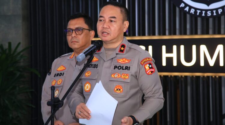Kapolri Tetapkan Status Gugur dan Berikan KPLB Anumerta Terhadap 3 Personel Terbaiknya