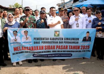 Hadapi Hari Raya Idul Fitri 1446 H/2025 M, Wakil Bupati Simalungun Sidak Pasar Serbelawan, Pantau Harga Bahan Pokok