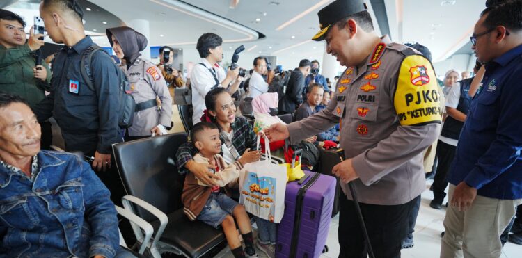 Tinjau Pelabuhan Merak, Kapolri Sebut Terjadi Penguraian Kepadatan Imbas Kebijakan Diskon Tiket dan WFA