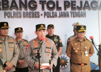 Kapolri Turun ke Posko Terpadu, Pastikan Kesiapan Personel Operasi Ketupat 2025