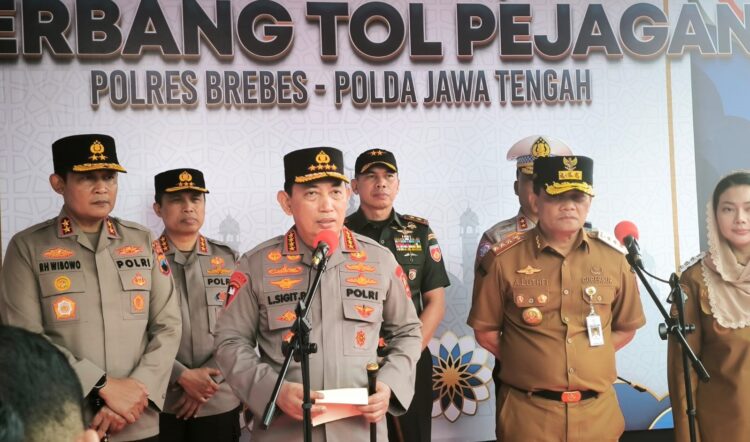 Kapolri Turun ke Posko Terpadu, Pastikan Kesiapan Personel Operasi Ketupat 2025