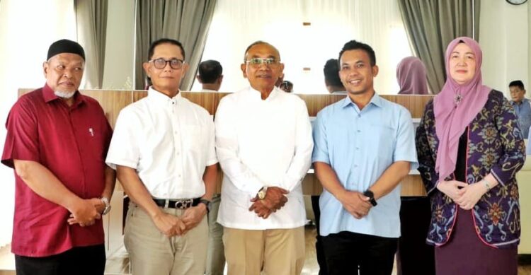 Bupati Simalungun dan Wakil Bupati Terima Audiensi Tim Pengusung Tuan Rondahaim Saragih Garingging Menjadi Pahlawan Nasional