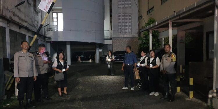 Polisi Amankan Ibadah Paskah di Gereja Katedral Jakarta