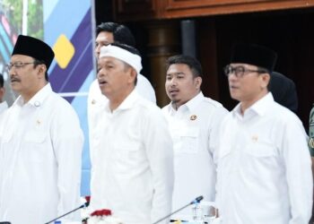 Bupati Subang Kang Rey Ikuti Rekor Bersama Gubernur Jawa Barat Dedy Mulyadi