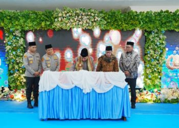 Kunjungi Buntet Pesantren Cirebon, Kapolri Silaturahmi ke Dewan Sepuh hingga Resmikan Pondok
