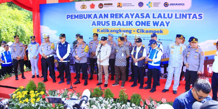 Kapolri Jelaskan Alasan Berlakukan One Way Nasional di Puncak Arus Balik Lebaran