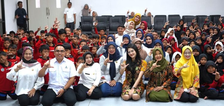 Tingkatkan Minat Literasi,Bunda Literasi Kabupaten Subang Ajak Masyarakat Datang Ke Perpustakaan