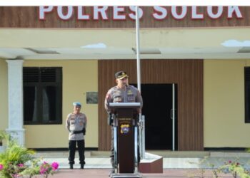 Pimpin Pelaksanaan Apel Pagi, Kapolres Solok Tegaskan Polri Untuk Masyarakat